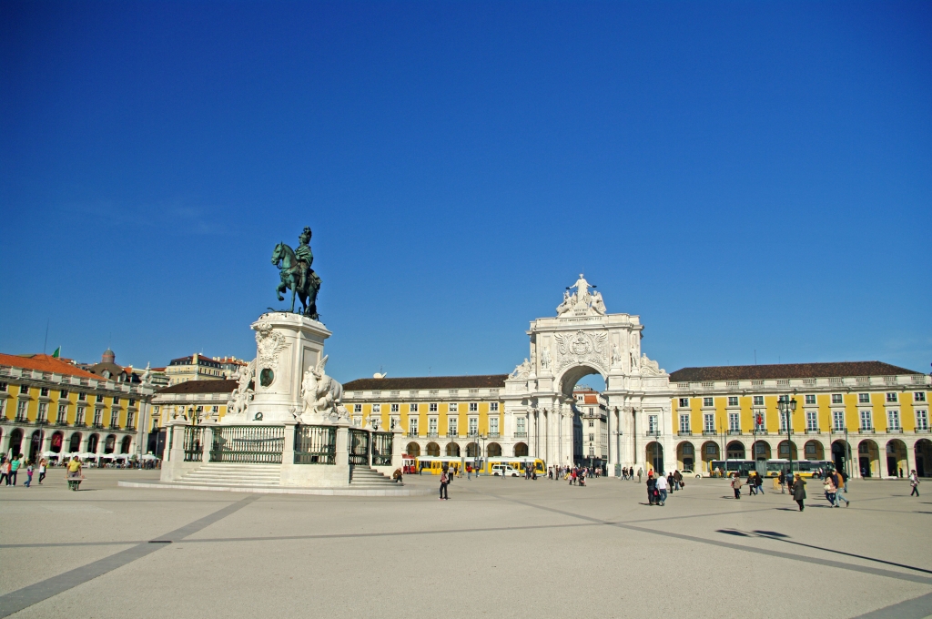Площадь коммерции в Лиссабоне.