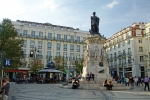 Памятник Луишу де Камоэнсу в Лиссабоне.