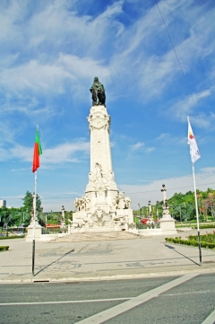 Памятник министру-реформатору маркизу де Помбалу.