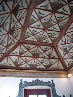 Потолок зала сорок в Национальном дворце Синтры.