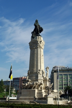 Лиссабон. Памятник маркизу Помбалу.